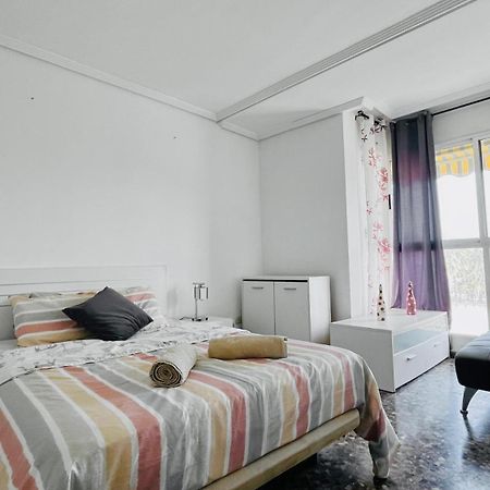 Apartamento Compartido Con Vista Al Puerto Valencia公寓 外观 照片
