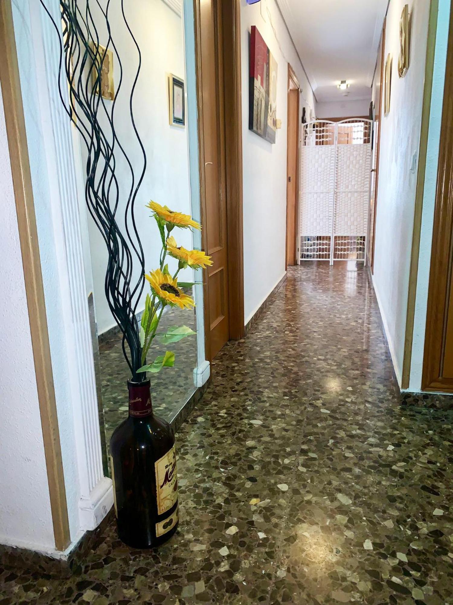 Apartamento Compartido Con Vista Al Puerto Valencia公寓 外观 照片